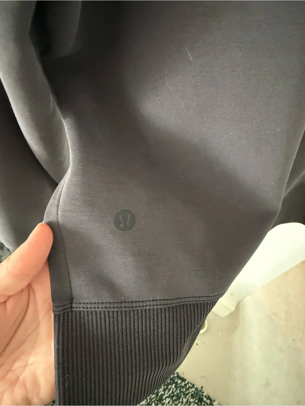 Lululemon Gray High-Low Hem Turtleneck